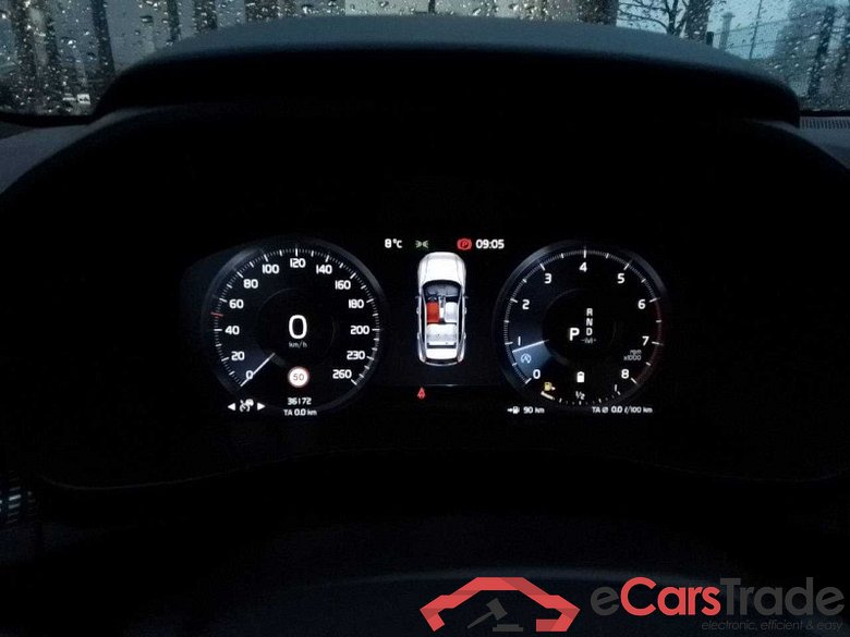 Volvo XC40 (2017->) DE - SUV5 B4 2WD EU6d, R-Design (EURO 6d), 2020 - 2022 #5