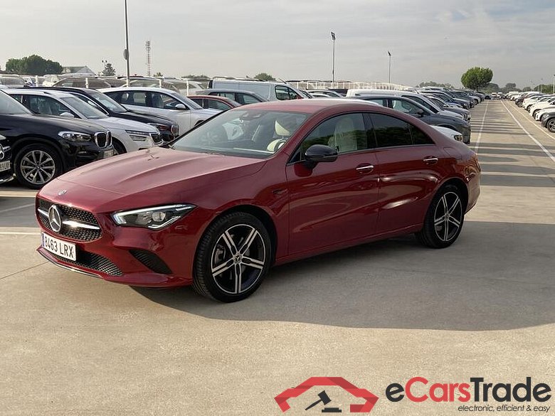 Clase CLA CLA 250 e (118.386)Premium-Pack 1.3 220CV AT8 E6d #1