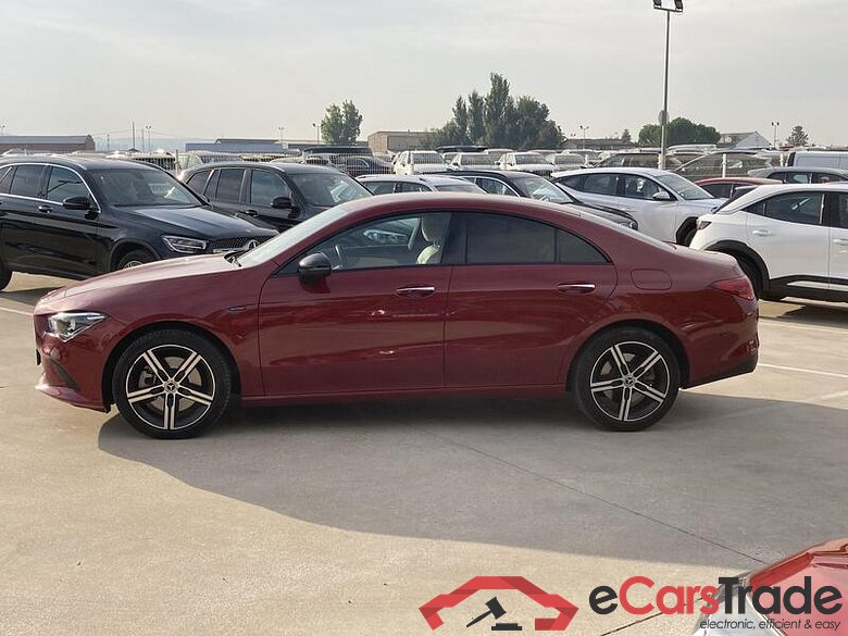 Clase CLA CLA 250 e (118.386)Premium-Pack 1.3 220CV AT8 E6d #2