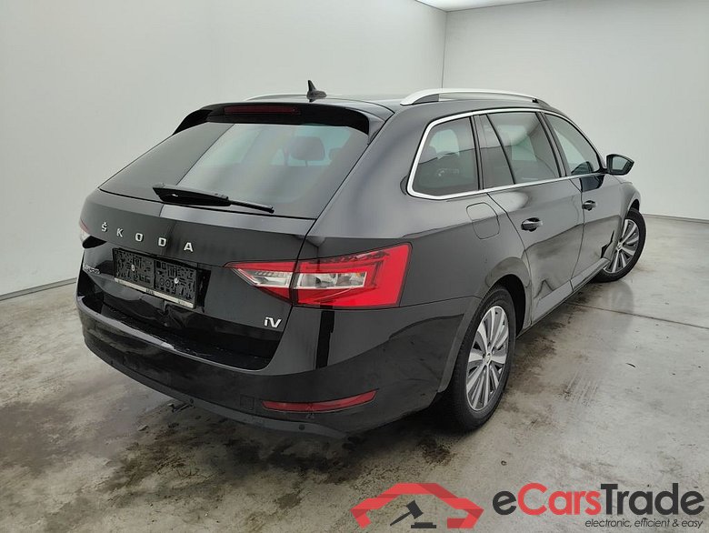 Skoda Superb Combi 1.4 TSI iV 160kW DSG6 Clever 5d #2