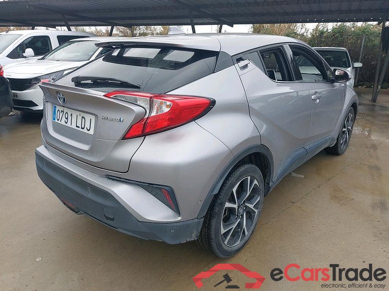 TOYOTA C-HR / 2016 / 5P / todoterreno 1.8 125H Advance (CX) #2