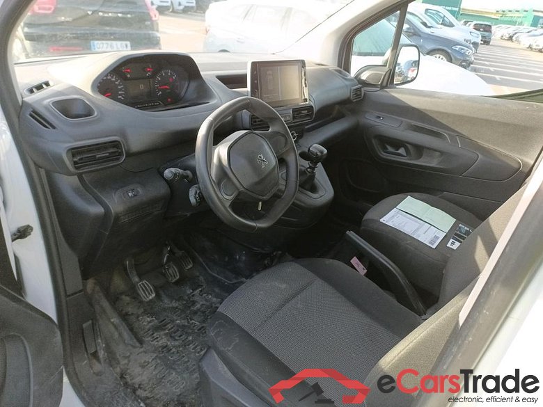 PEUGEOT Partner / 2018 / 3P / furgón derivado de turismo Pro Standard 600kg BlueHDi 73kW #3