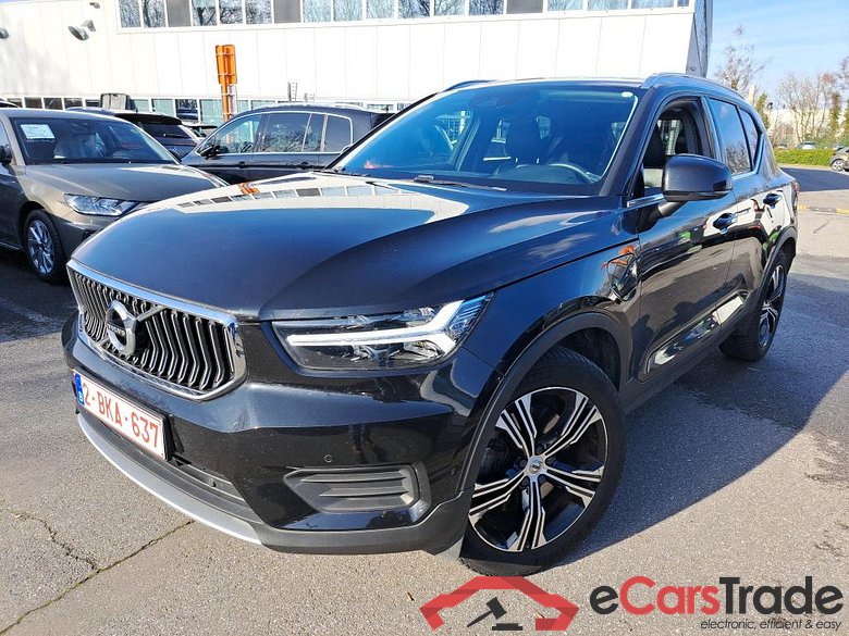 VOLVO - VOL XC40 T4 Recharge 211PK Geartronic Inscription Expression With Arianne Leather & Harman Kardon & Driver Assist Pack & 19 Inch & 360 Camera & Electric Sunroof & Semi Auto Foldable Trailer Hook   * HYBRID *