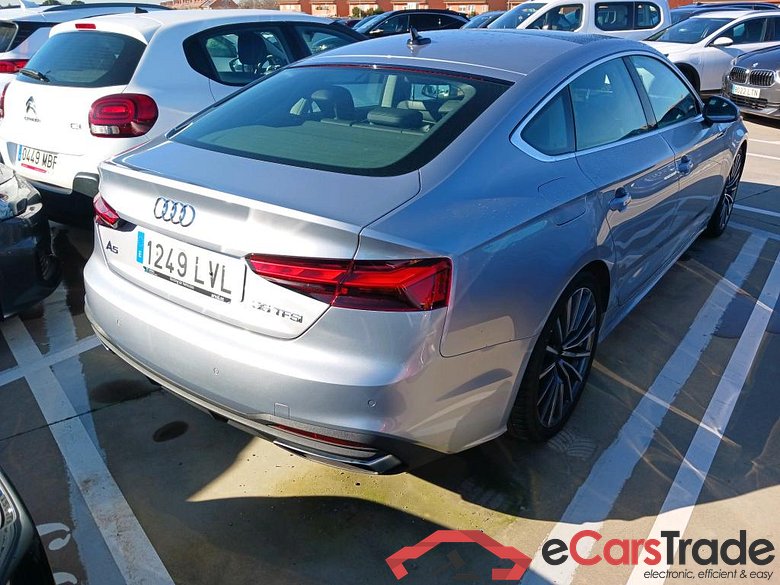 AUDI A5 / 2019 / 5P / berlina con portón 35 TFSI S tronic Sportback #2