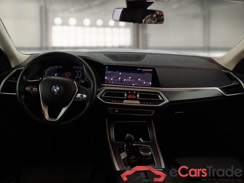 BMW X5 / 2018 / 5P / SUV XDRIVE 25D BUSINESS AUTOM. #3