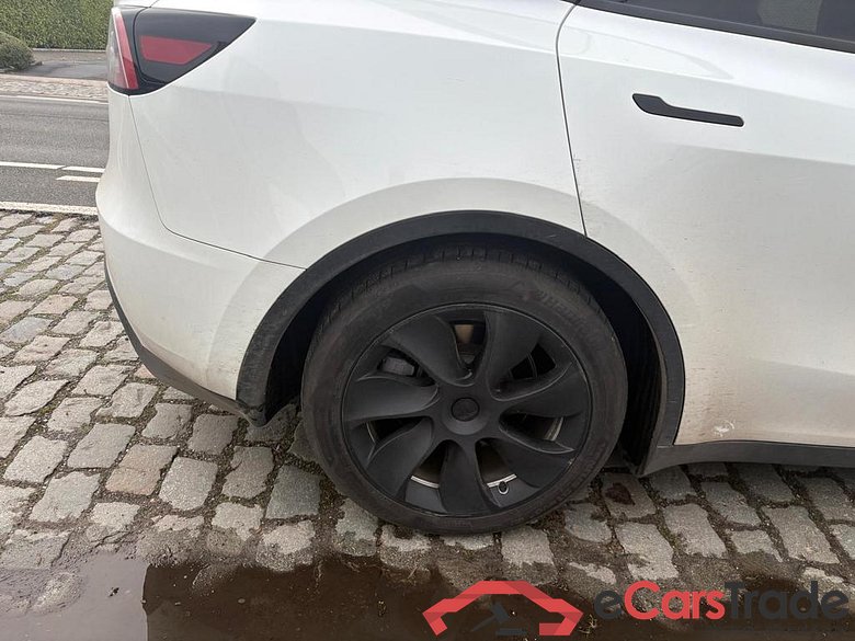 TESLA Model Y Model Y 72.5 kWh Dual Motor Performance (377 kW) #4