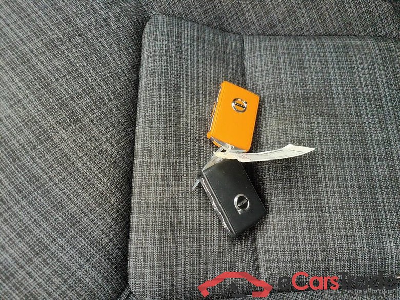 VOLVO XC60 DIESEL - 2021 2.0 B4 MHEV Core 5d #4