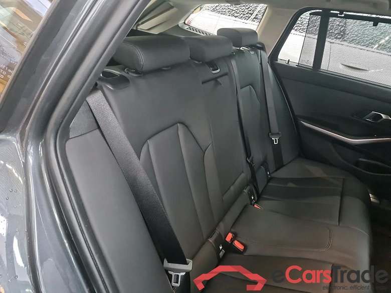 BMW 3 SERIES TOURING 2.0 318DA (100KW) TOURING #6