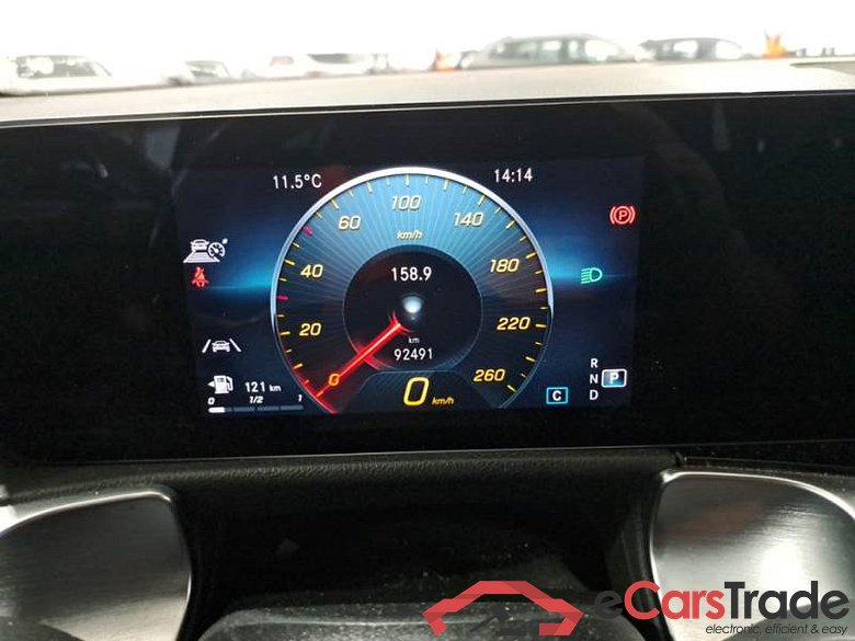 MERCEDES-BENZ GLB / 2019 / 5P / SUV GLB 200 D AUTOMATIC BUSINESS EXTRA #4