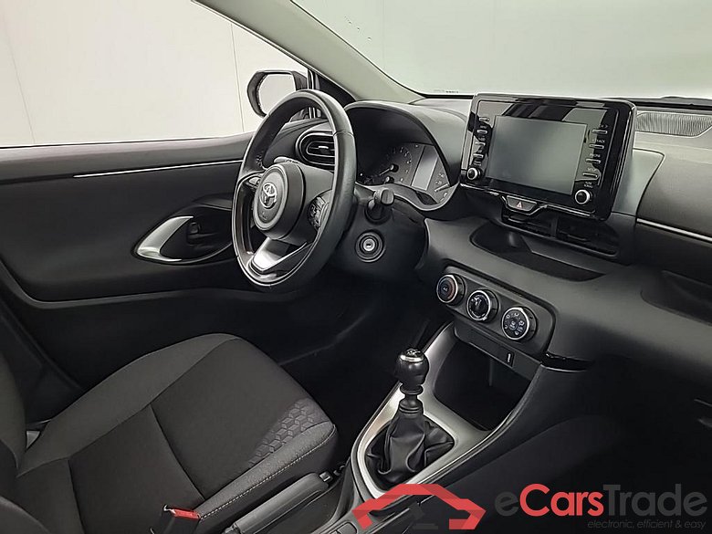 TOYOTA Yaris 1.5 VVT-i Active 5D 92kW #6