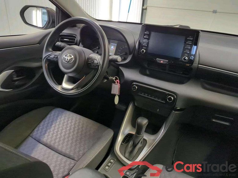 TOYOTA Yaris 1.5 Hyb. Active #3