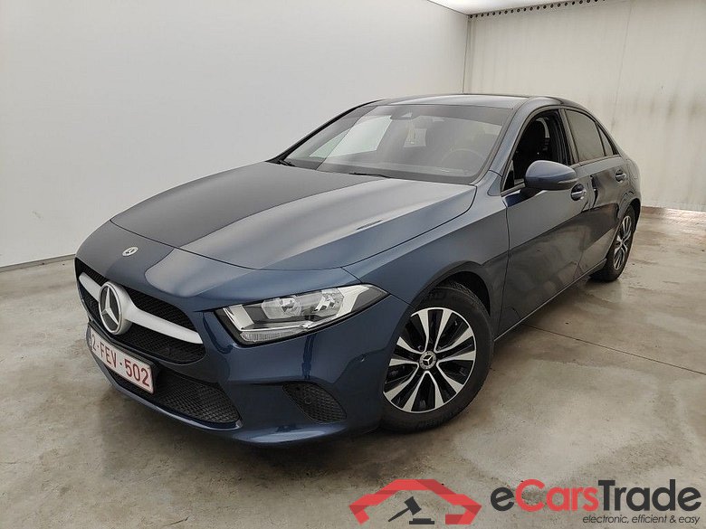 Mercedes-Benz A-Klasse Limousine A 180 Business Solution 4d #1