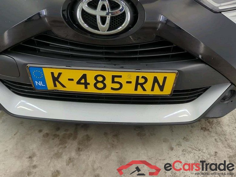 TOYOTA Aygo 1.0 VVT-i x-play #4