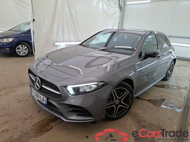 MERCEDESBENZ Classe A Compact  2018  5P  Berline A 250 e AMG Line 8GDCT #1