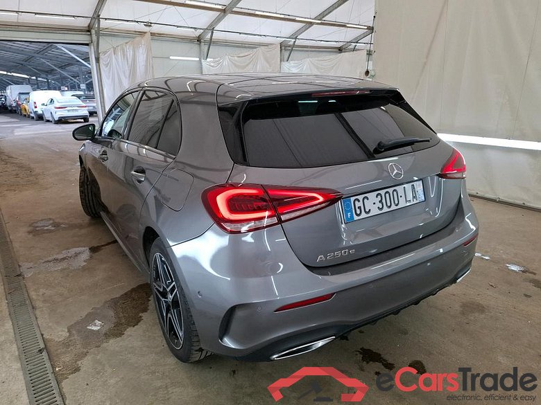 MERCEDESBENZ Classe A Compact  2018  5P  Berline A 250 e AMG Line 8GDCT #2
