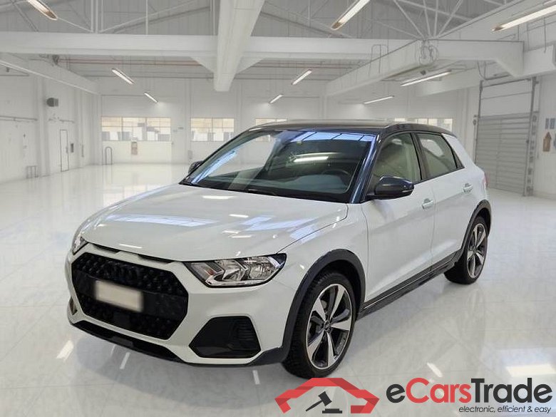 AUDI A1 CITYCARVER / 2018 / 5P / BERLINA 35 TSI CITYCARVER IDENTITY CONTRAST