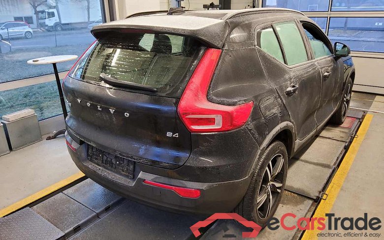 Volvo XC40 (2017->) DE - SUV5 B4 2WD EU6d, R-Design (EURO 6d), 2020 - 2022 #3