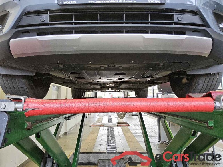 Volvo XC40 (2017->) DE - SUV5 B4 2WD EU6d, Inscription (EURO 6d), 2020 - 2022 #5