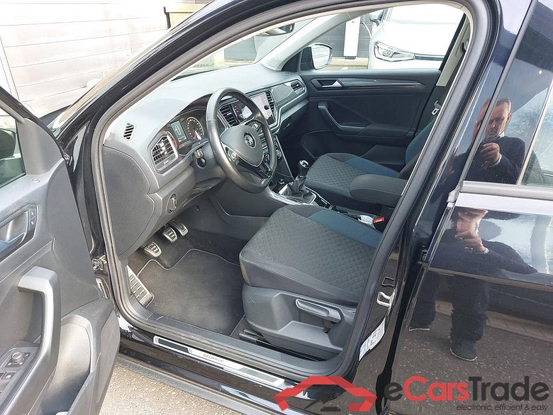 VOLKSWAGEN T-Roc T-Roc IQ.Drive TSI 1.0 OPF 85 kW (115 ch) 6 vitesses manuel #6