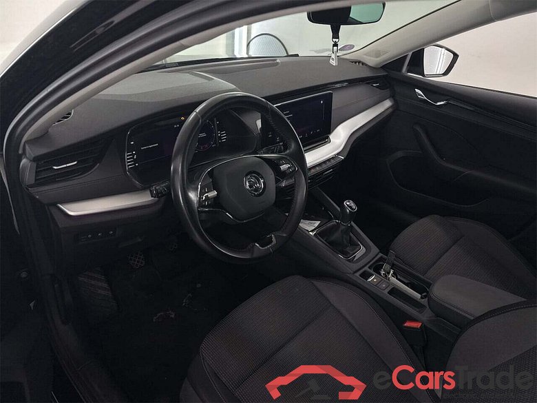 SKODA OCTAVIA COMBI 1.5 TSI AMBITION #3