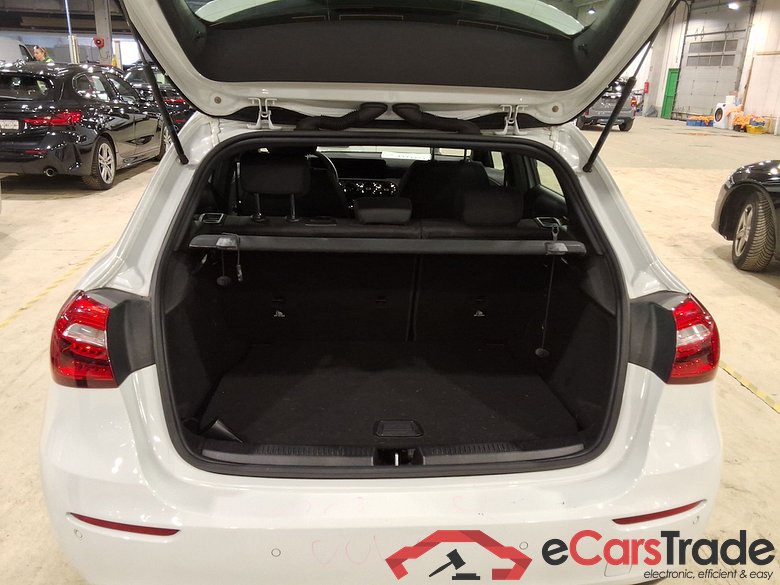 MERCEDES-BENZ CLASS A (W177) A 160 #3