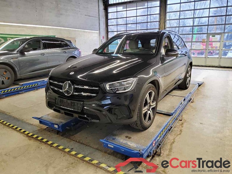 Mercedes-Benz GLC (BM 253)(06.2015->) DE - SUV5 GLC 200 EU6d, 4Matic (EURO 6d), (Facelift) 2020 - 2022 #1