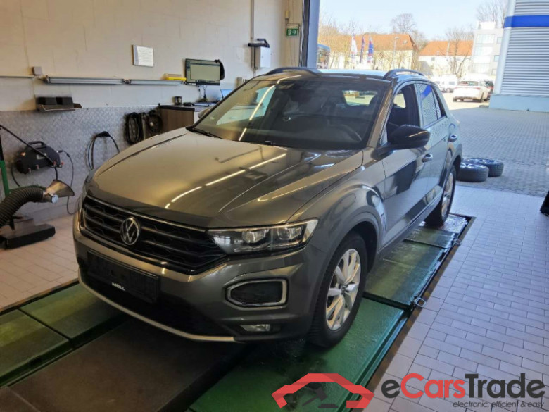 Volkswagen T-Roc (A11)(09.2017->2021) DE - SUV5 1.5 TSI EU6d, Sport OPF (EURO 6d), 2020 - 2022