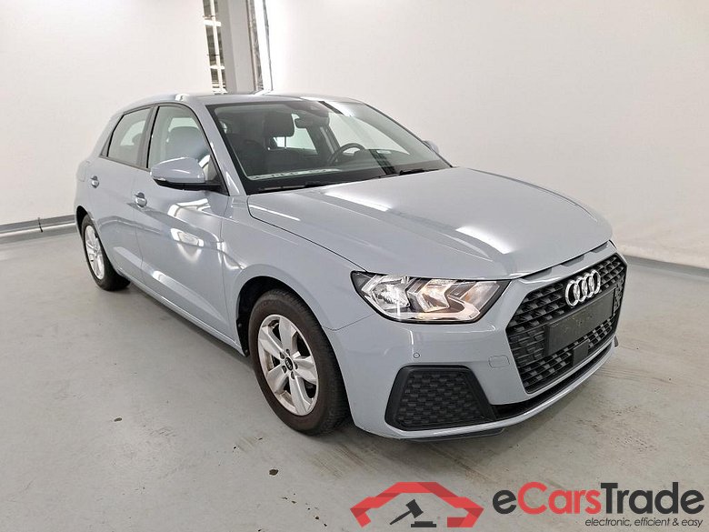 AUDI A1 1.0 25 TFSI ATTRACTION #2