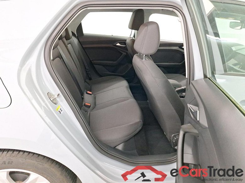 AUDI A1 1.0 25 TFSI ATTRACTION #6