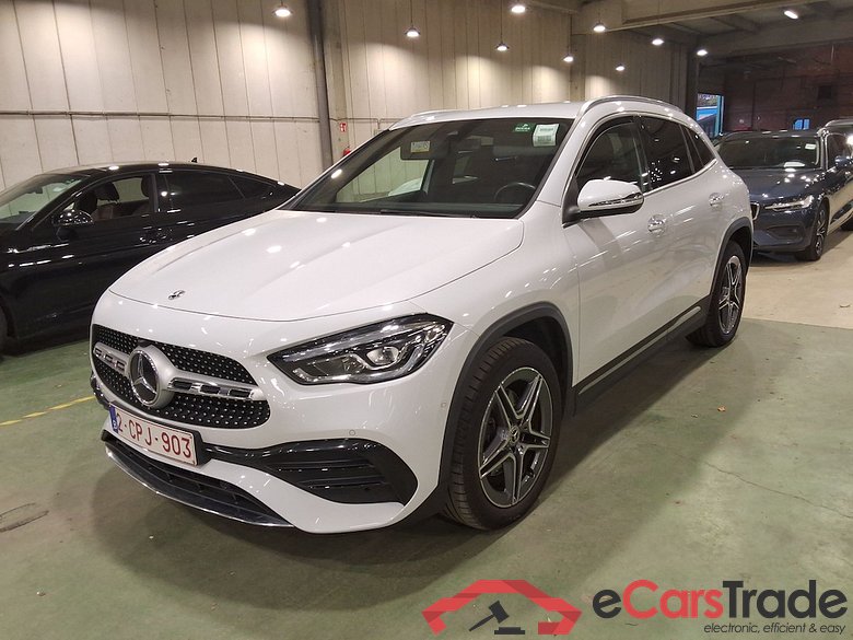 MERCEDES-BENZ GLA 1.3 GLA 250 E DCT AMG LINE #1