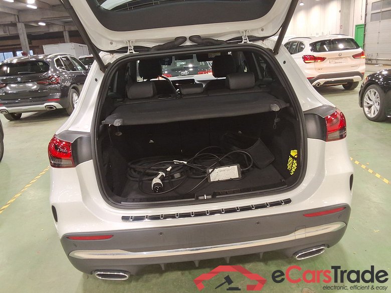 MERCEDES-BENZ GLA 1.3 GLA 250 E DCT AMG LINE #3