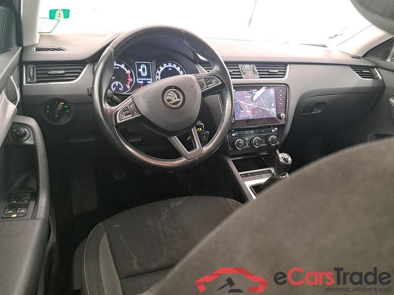 Octavia Combi Business 1.0 TSI 115CV BVM6 E6 #5