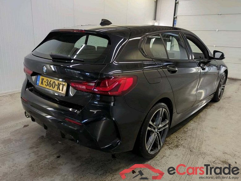 BMW 1-serie 118i Executive Ed. #2