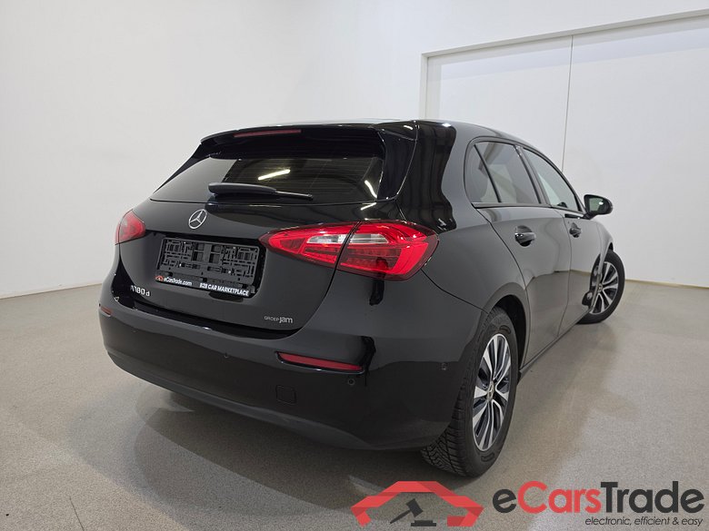 Mercedes A 180d Aut. Widescreen Navi KeylessGo Camera Klima PDC ... #4