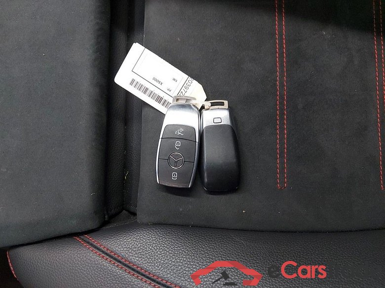 MERCEDES EQA 66.5 kWh EQA 250 190 5d #4