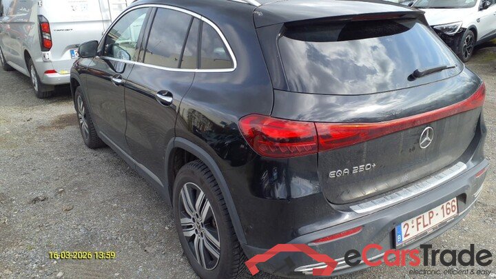 Mercedes EQA EQA 250+ Luxury Line 140kW/190pk  5D/P Auto-1 #6