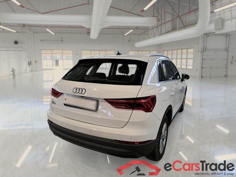 AUDI Q3 / 2018 / 5P / SUV 35 TDI S TRONIC BUSINESS #2