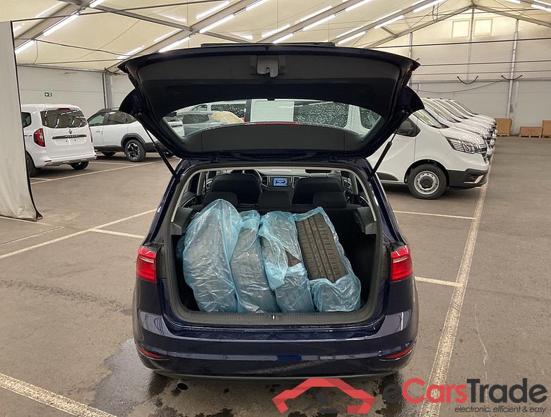VOLKSWAGEN Golf Sportsvan Golf Sportsvan Trendline 1.2 TSI BlueMotion Technology 81 kW (110 ch) 7 vitesses DSG #3