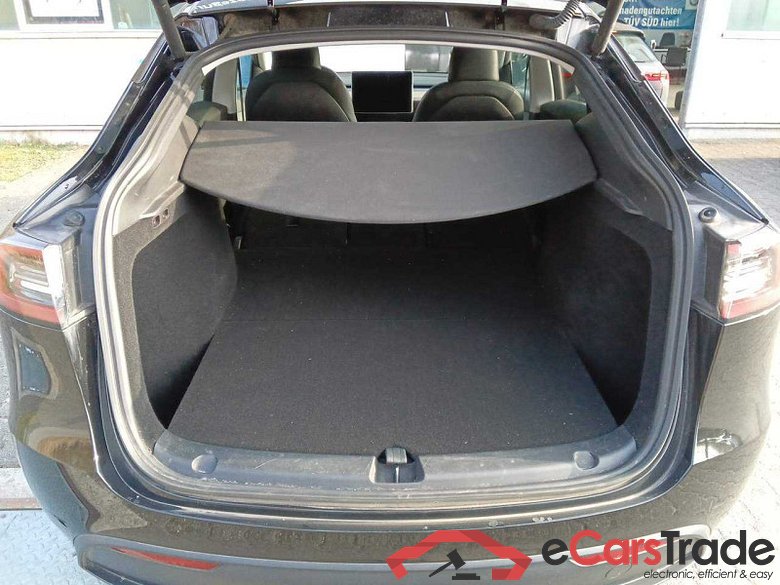 Tesla Model Y - SUV5 Dual, Performance Dual AWD, 2021 - 2025 Performance #3