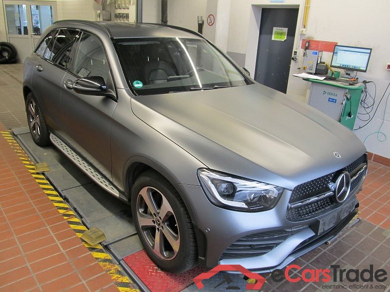 Mercedes-Benz GLC (BM 253)(06.2015->) DE - SUV5 GLC 300 d EU6d, d AMG Line 4Matic (EURO 6d), (Facelift) 2019 - 2022 #2