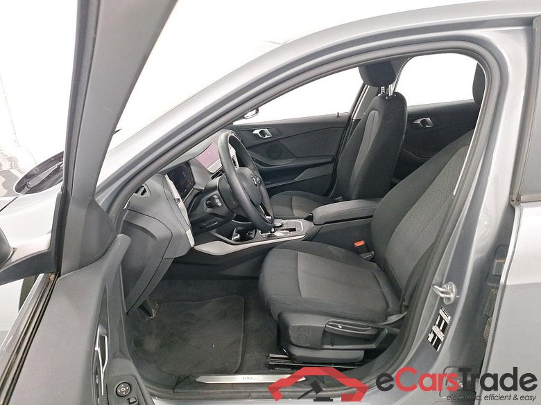 BMW 1 SERIES HATCH 1.5 116IA (80KW) #5