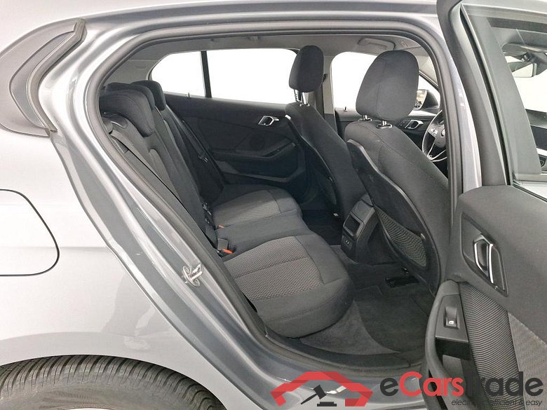 BMW 1 SERIES HATCH 1.5 116IA (80KW) #6