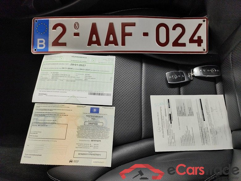 Mercedes-Benz GLC Coupé GLC 300 de 4MATIC 5d #4