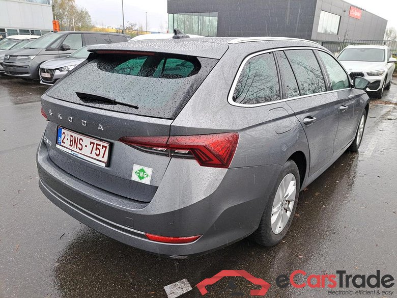 SKODA OCTAVIA COMBI 1.5 TGI 96KW DSG7 AMBITION #4