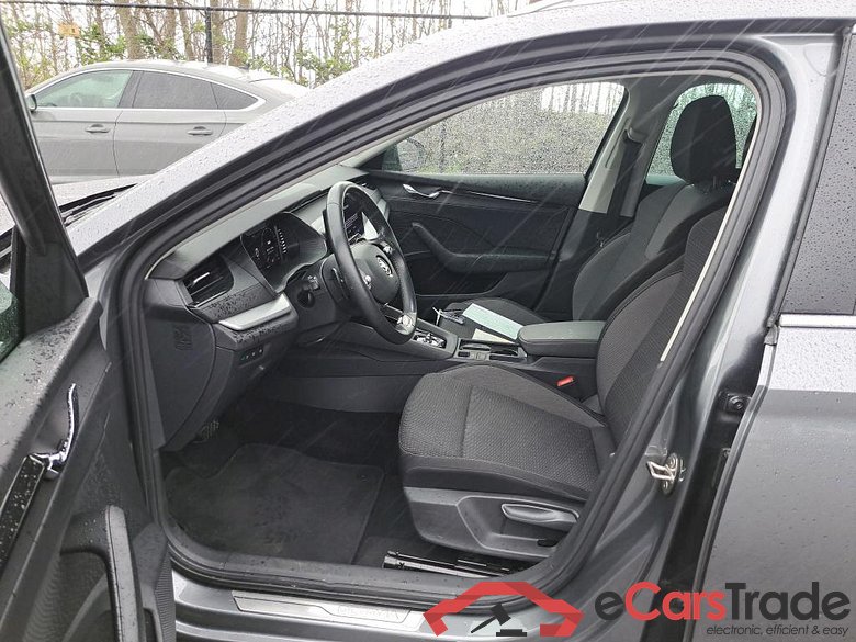 SKODA OCTAVIA COMBI 1.5 TGI 96KW DSG7 AMBITION #5