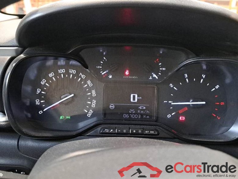 CITROEN C3 / 2020 / 5P / BERLINA BLUEHDI 100 SeS BUSINESS COMBI #4