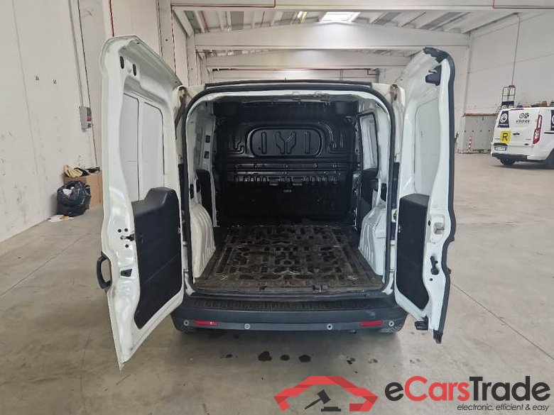FIAT DOBLÒ CARGO / 2014 / 4P / VETT. FURGONATA CH1 LOUNGE 1.3 MJET 95CV E6D SeS #5