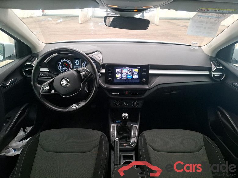 Fabia Ambition 1.0 MPI 80CV BVM5 E6d #5