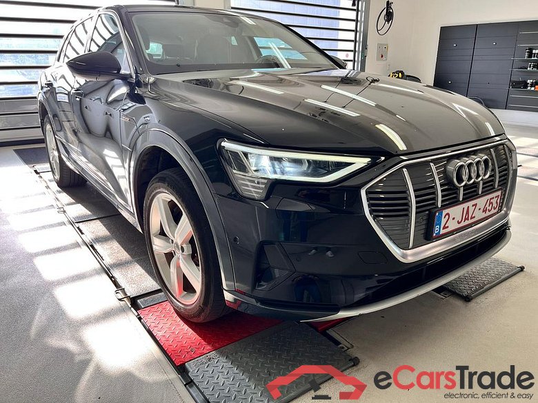AUDI e-tron Audi e-tron  advanced 50 quattro 230,00 kW