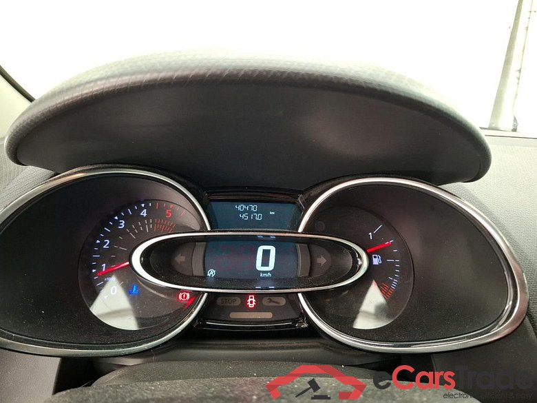 Clio IV Air MediaNav 1.5 dCi 75CV BVM5 E6 #6